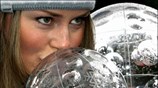 Η αμερικανίδα Lindsey Vonn κατέκτησε το χρυσό μετάλλιο στην κατάβαση πλαγιάς στο ...