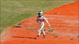 Ο οδηγός της Force India Giancarlo Fisichella επιστρέφει με τα πόδια στα ...