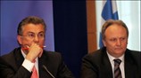 Ο υπουργός Επικρατείας Θοδωρής Ρουσόπουλος και ο διευθυντής του γραφείου Τύπου του ...