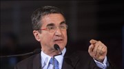 Ο βουλευτής του ΠΑΣΟΚ Ανδρέας Λοβέρδος κατά την διάρκεια της εισήγησης του ...