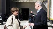 Ο πρόεδρος του ΠΑΣΟΚ Γιώργος Παπανδρέου συνομιλεί με την πρόεδρο της Σοσιαλιστικής ...