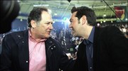 Ο πρόεδρος του Συνασπισμού Αλέξης Τσίπρας συνομιλεί με τον Κώστα Λαλιώτη πριν ...