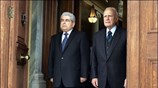 Ο πρόεδρος της Δημοκρατίας Κάρολος Παπούλιας υποδέχτηκε σήμερα τον Πρόεδρο της Κυπριακής ...