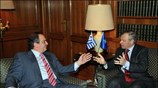 Ο πρωθυπουργός Κώστας Καραμανλής συναντήθηκε σήμερα με τον γενικό γραμματέα του ΝΑΤΟ ...