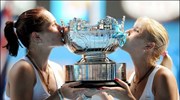 Οι αδερφές Bondarenko (Kateryna και Alona, από αριστερά ) από την Ουκρανία ...