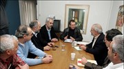 Ο πρόεδρος του ΣΥΡΙΖΑ Αλέκος Αλαβάνος συναντήθηκε σήμερα με την Ομοσπονδία Υπαλλήλων ...
