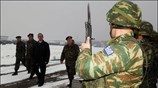 Ο υφυπουργός Εθνικής ¶μυνας Κώστας Τασούλας επισκέφθηκε την Ελληνική ειρηνευτική δύναμη του ...