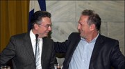 Ο υπουργός Επικρατείας Θοδωρής Ρουσόπουλος και ο βουλευτής του ΠΑΣΟΚ Κώστας  ...