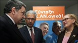 Ο υπουργός Εργασίας Βασίλης Μαγγίνας και ο διοικητής του ΙΚΑ Γιώργος Μάργος ...