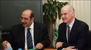 Ο πρόεδρος του ΠΑΣΟΚ Γιώργος Παπανδρέου και ο γραμματέας του Εθνικού Συμβουλίου ...