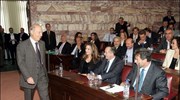 Ο πρώην πρόεδρος του ΠΑΣΟΚ Κώστας Σημίτης φθάνει στη συνεδρίαση της Κοινοβουλευτικής ...