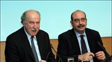 Ο Γραμματέας του Εθνικού Συμβουλίου Νίκος Αθανασάκης και ο πρόεδρος της επιτροπής ...