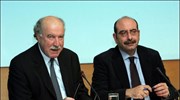 Ο Γραμματέας του Εθνικού Συμβουλίου Νίκος Αθανασάκης και ο πρόεδρος της επιτροπής ...