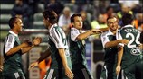 Ο Παναθηναϊκός πήρε τη νίκη επί του Ατρομήτου με 2-0 και εξακολουθεί ...