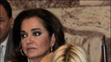 Η ΥΠΕΞ Ντόρα Μπακογιάννη και η βουλευτής Έλενα Ράπτη στη συνεδρίαση της ...