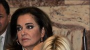 Η ΥΠΕΞ Ντόρα Μπακογιάννη και η βουλευτής Έλενα Ράπτη στη συνεδρίαση της ...