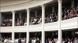 Ασφυκτικά γεμάτα τα θεωρεία της Βουλής κατά την τελετή ορκωμοσίας των βουλευτών. ...