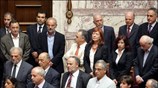 Ο πρόεδρος του Συνασπισμού Αλέκος Αλαβάνος στη Βουλή κατά την τελετή ορκωμοσίας ...