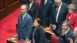 Θρησκευτικό όρκο δεν έδωσαν οι βουλευτές της Αριστεράς, πλην της κ. Λιάνας ...