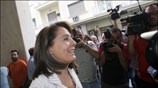 Η Μαρία Δαμανάκη  φτάνει στα γραφεία του ΠΑΣΟΚ για τη συνεδρίαση ...