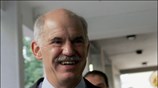 Ο πρόεδρος του ΠΑΣΟΚ Γιώργος Παπανδρέου φθάνει στα κεντρικά γραφεία του κόμματος. ...