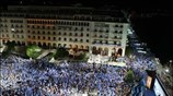 Ο πρωθυπουργός και πρόεδρος της Νέας Δημοκρατίας Κώστας Καραμανλής μιλάει στη συγκέντρωση ...