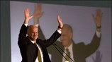 Με τη βεβαιότητα του νικητή των εκλογών παρουσιάσθηκε ο πρόεδρος του ΠΑΣΟΚ ...