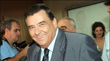 Ο πρόεδρος του ΛΑΟΣ Γιώργος Καρατζαφέρης προσέρχεται στα στούντιο ΕΡΤ προκειμένου να ...