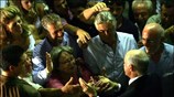 Ο πρόεδρος του ΠΑΣΟΚ Γιώργος Παπανδρέου χαιρετά οπαδούς του κόμματος του μετά ...