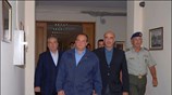 Ο πρωθυπουργός Κώστας Καραμανλής φτάνει στο υπουργείο Εθνικής ¶μυνας όπου ενημερώθηκε από ...