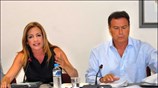 Η Υπερνομάρχης Αθηνών Φώφη Γεννηματά και ο Νομάρχης Αθηνών Γιάννης Σγουρός κάνουν ...