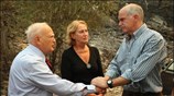 Ο πρόεδρος του ΠΑΣΟΚ Γιώργος Παπανδρέου συνομιλεί με τον πρόεδρο της Δημοκρατίας ...