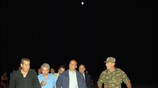 Ο πρωθυπουργός Κώστας Καραμανλής φτάνει χθες το βράδυ στη Zαχάρω για να ...