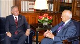 Ο Πρόεδρος της Δημοκρατίας Κάρολος Παπούλιας μιλάει με τον Κροάτη πρωθυπουργό 