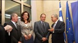 Ο Πρωθυπουργός Κώστας Καραμανλής (2Δ) ,ο Πρόεδρος της Κύπρου Τάσσος Παπαδόπουλος (Α), ...