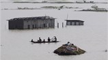 Ινδία: Θανατηφόρες πλημμύρες