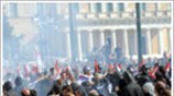 Ταραχές για δεύτερη ημέρα στο κέντρο της Αθήνας