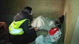 Reuters: Το ψύχος απειλή για τους αστέγους στην Αθήνα
