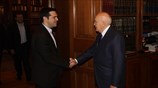 Συνάντηση Παπούλια – Τσίπρα στο Προεδρικό Μέγαρο