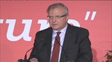 Ομιλία Ολι Ρεν στο συνέδριο της ETUC
