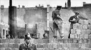 Το τείχος «ζει» στο μυαλό των περισσότερων Γερμανών