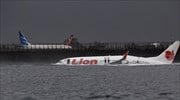 Μπαλί: Αεροσκάφος βγήκε από το διάδρομο προσγείωσης και κατέληξε στη θάλασσα
