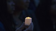 ΗΠΑ: Τελετή μνήμης για τα θύματα της διπλής βομβιστικής επίθεσης στο μαραθώνιο της Βοστόνης