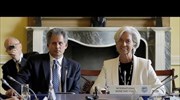 G7: Χαμόγελα έξω, καρφιά μέσα