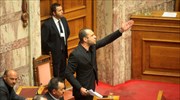 Απεβλήθη από την αίθουσα της Ολομέλειας της Βουλής ο βουλευτής της Χρυσής Αυγής Παναγιώτης Ηλιόπουλος