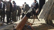ΗΠΑ: Στήριξη στην ΕΕ για την άρση του εμπάργκο όπλων στους σύρους αντάρτες