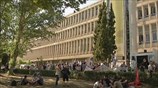 Reuters: Επιστροφή στην κρίση με το κλείσιμο της ΕΡΤ