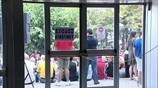 Η κάμερα του Εuronews στην υπό κατάληψη ΕΡΤ