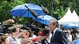 Στη Βιέννη για τη Σύνοδο του ΕΛΚ ο Πρωθυπουργός
