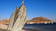 Νεογέννητη Μπιενάλε στην καλοκαιρινή Μύκονο